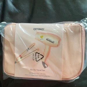 Amika GO GO Travel Set with mini blower and iron BRAND NEW!
